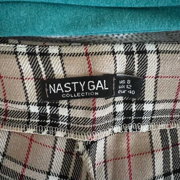 Nasty Gal plaid high waisted pants - 8 - Picture 6 of 7